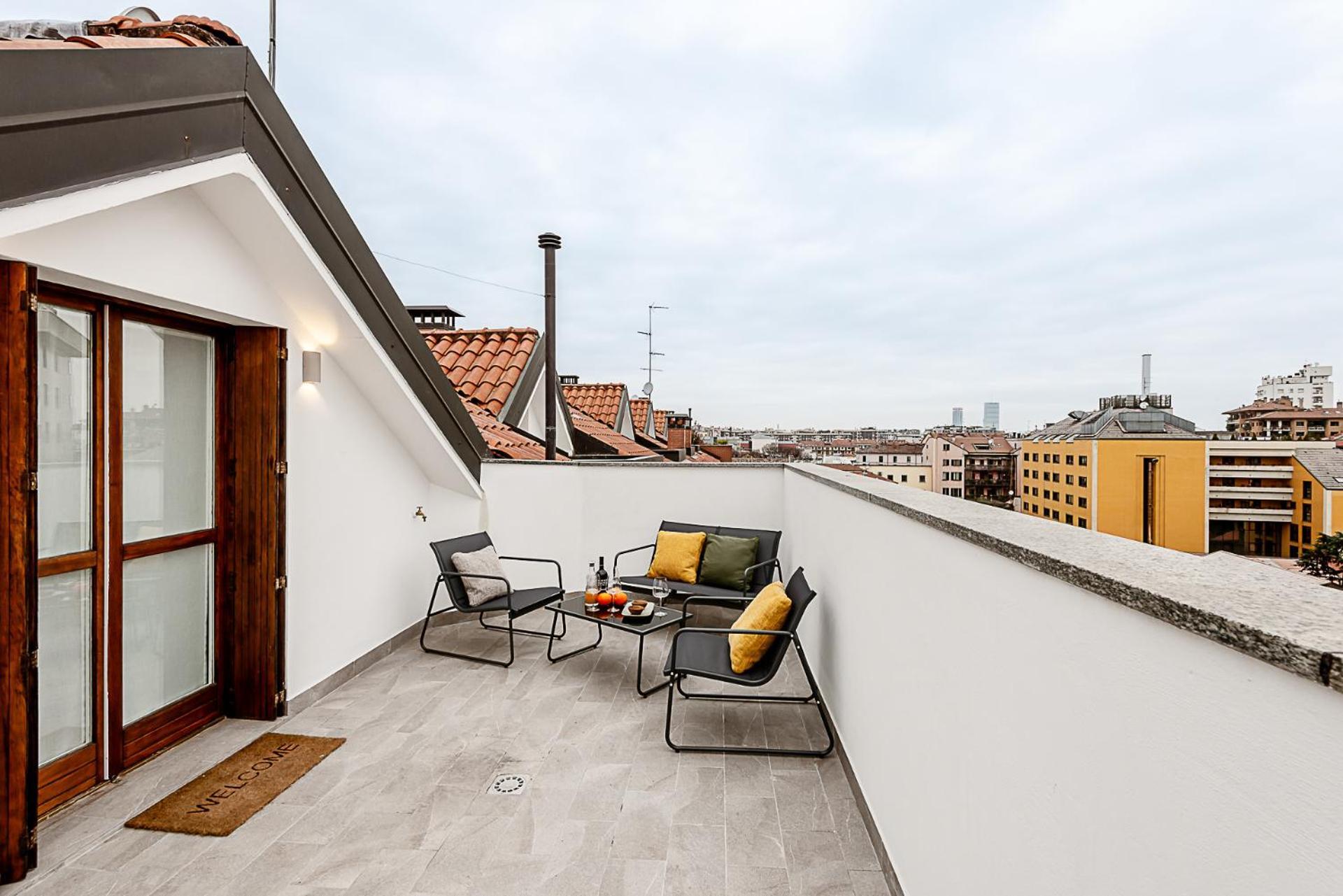 Stayeasy Argelati40 - Penthouse With 2 Bedrooms, 2 Bathrooms And Terrace - Navigli Apartamento