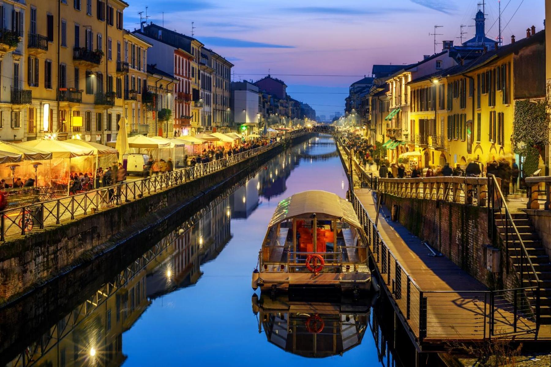 Stayeasy Argelati40 - Penthouse With 2 Bedrooms, 2 Bathrooms And Terrace - Navigli * Milão